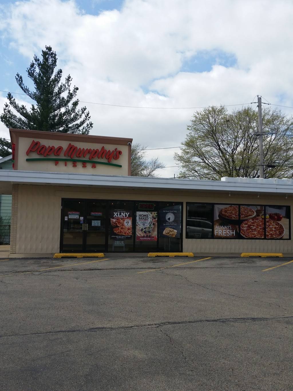 Papa Murphys Take N Bake Pizza | meal takeaway | 1807 Broadway St, Pekin, IL 61554, USA | 3093475051 OR +1 309-347-5051