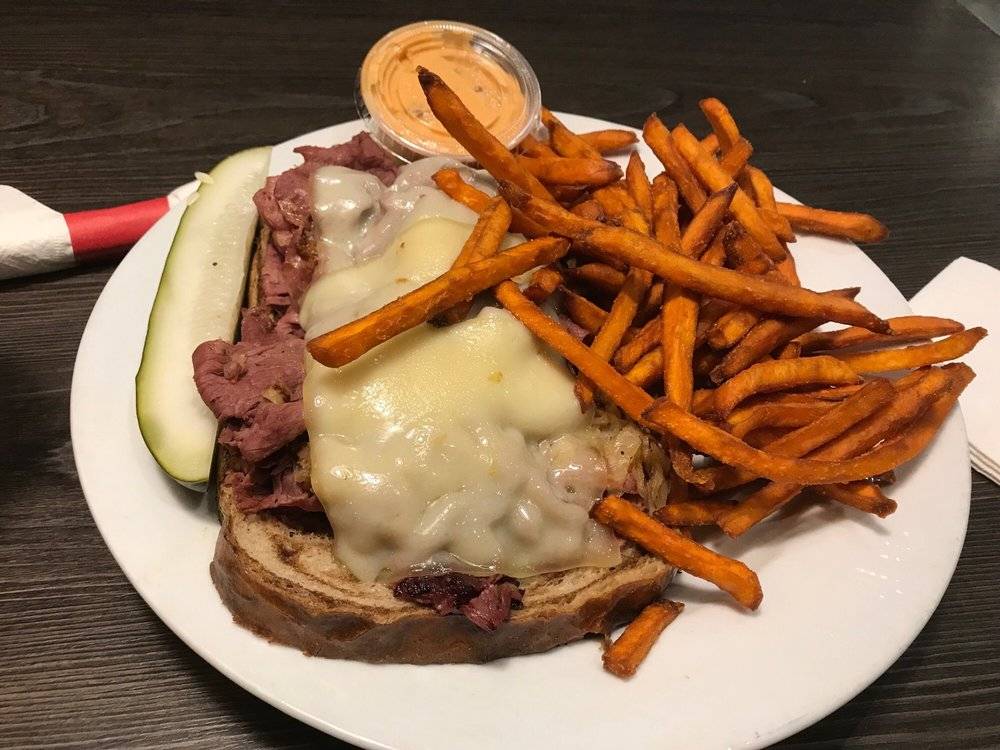 Griddle 24 | restaurant | 334 W Chicago Ave, Chicago, IL 60654, USA | 3129432424 OR +1 312-943-2424