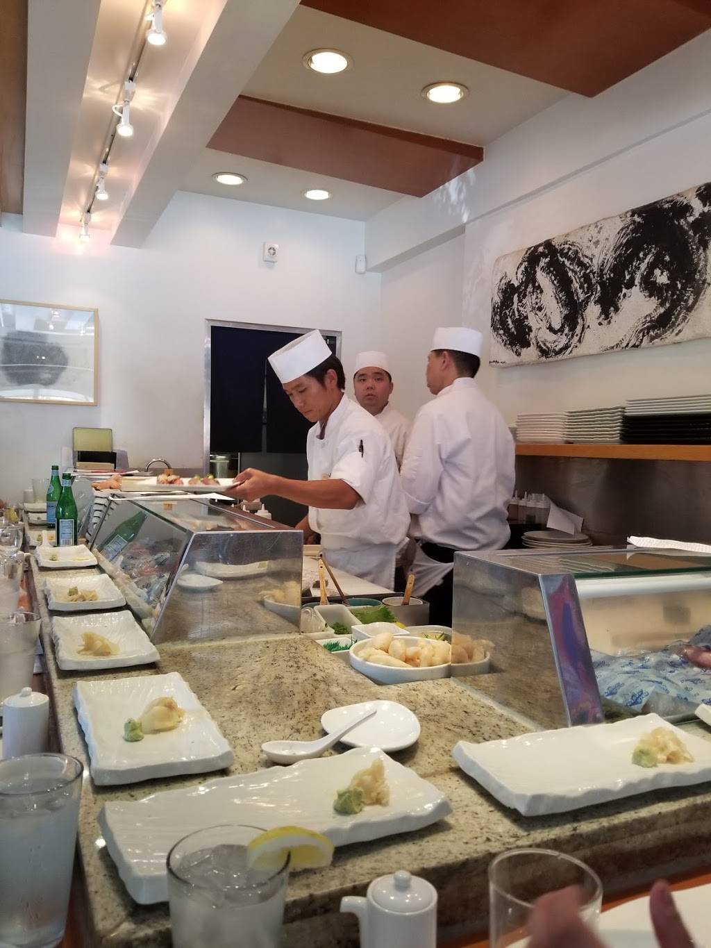 Sushi Yuzu | restaurant | 10118 Riverside Dr, Toluca Lake, CA 91602, USA | 8187638355 OR +1 818-763-8355