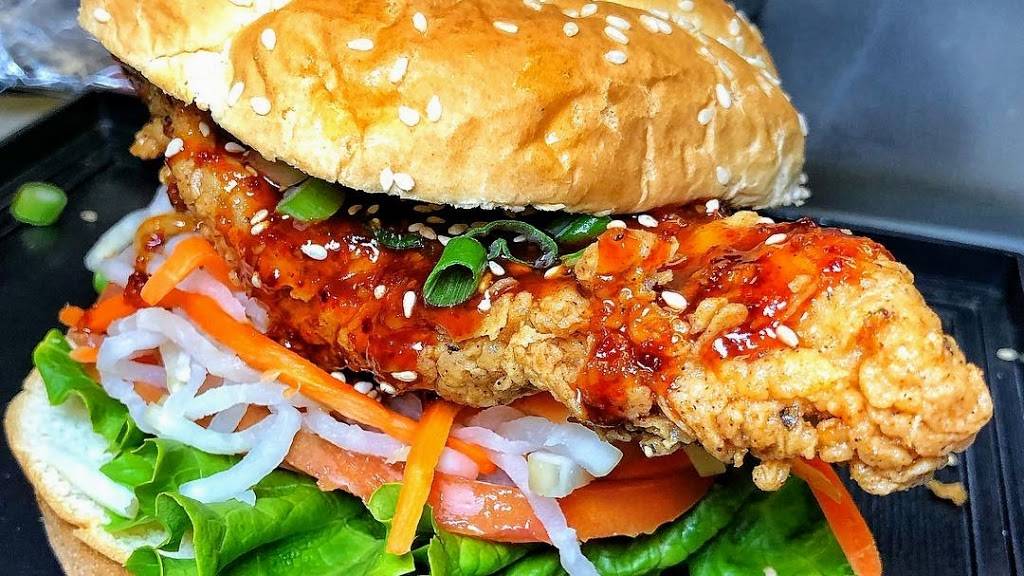 Buldogis | restaurant | 2291 S Fort Apache Rd, Las Vegas, NV 89117, USA | 7025707560 OR +1 702-570-7560