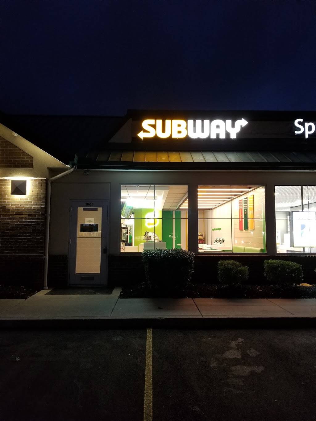 Subway | restaurant | 1065 N Court St Unit B, Medina, OH 44256, USA | 3307227827 OR +1 330-722-7827