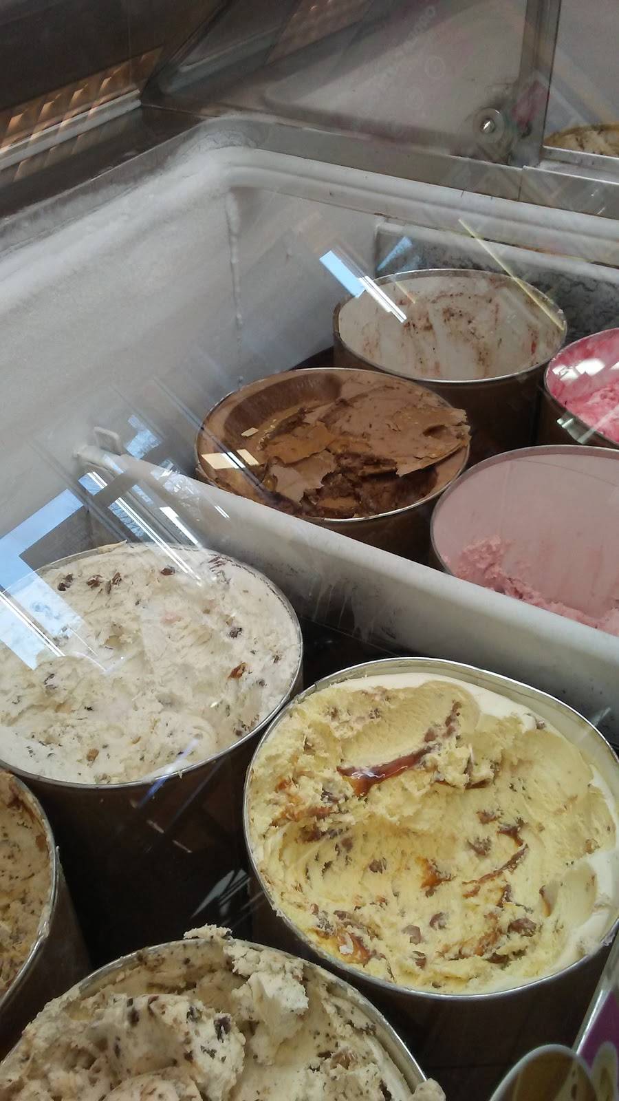 Dunkin | cafe | 1991 Brookdale Rd, Naperville, IL 60563, USA | 6308480030 OR +1 630-848-0030