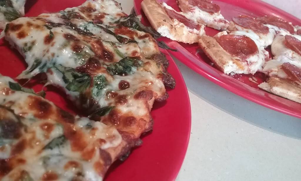 Extreme Pizza | restaurant | 941 W Broad St, Richmond, VA 23220, USA | 8043592030 OR +1 804-359-2030