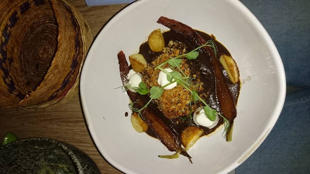 Diez y Seis | restaurant | 1901 Collins Ave, Miami Beach, FL 33139, USA | 3056953226 OR +1 305-695-3226