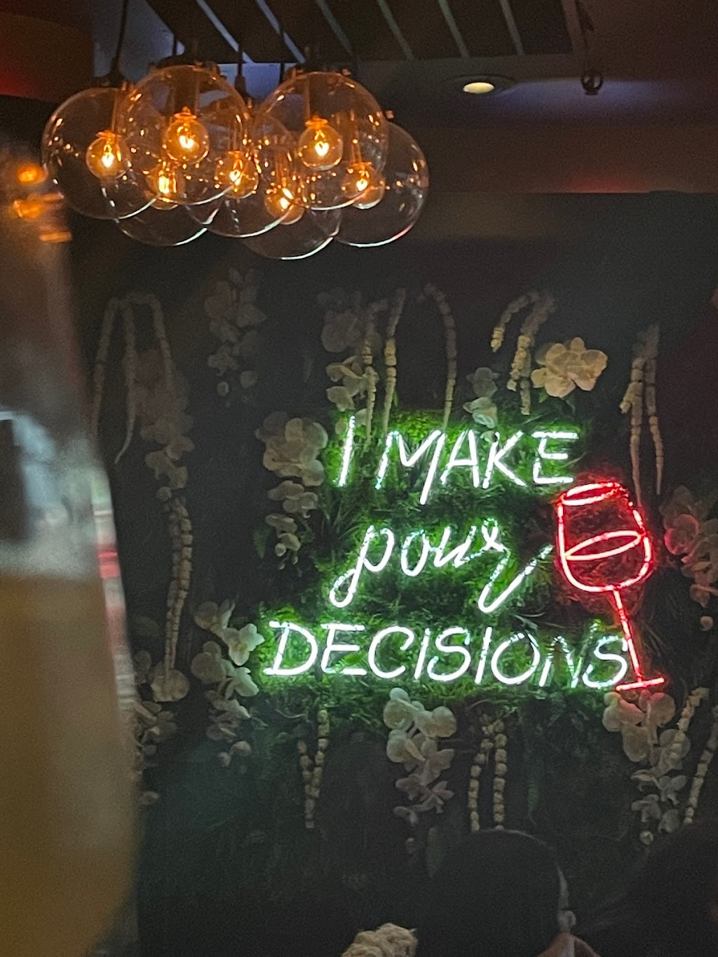 La Sala | restaurant | 11635 Metropolitan Ave, Queens, NY 11418, USA | 7184873990 OR +1 718-487-3990