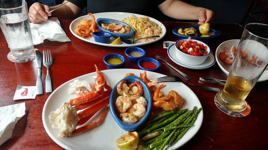 Red Lobster | restaurant | 209 S Weber Rd, Bolingbrook, IL 60490, USA | 6306799192 OR +1 630-679-9192