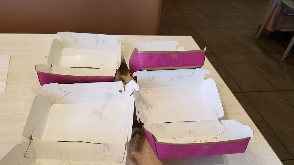 McDonalds | cafe | 32nd St, San Diego, CA 92136, USA | 6196969213 OR +1 619-696-9213