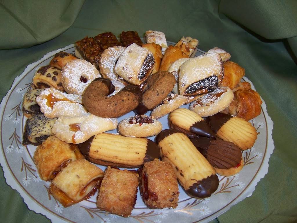 Sara J Pastries & Cakes | bakery | 7307 Canoga Ave, Canoga Park, CA 91303, USA | 8183476241 OR +1 818-347-6241