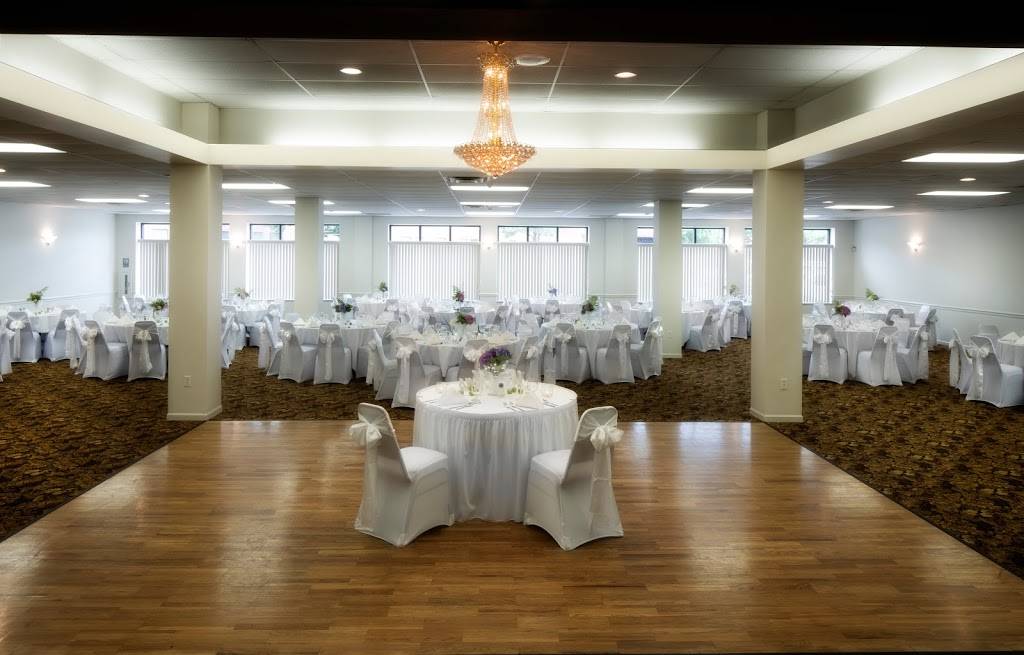 Chicory Event Center | restaurant | 114 W 1st St, Mishawaka, IN 46544, USA | 5742177259 OR +1 574-217-7259