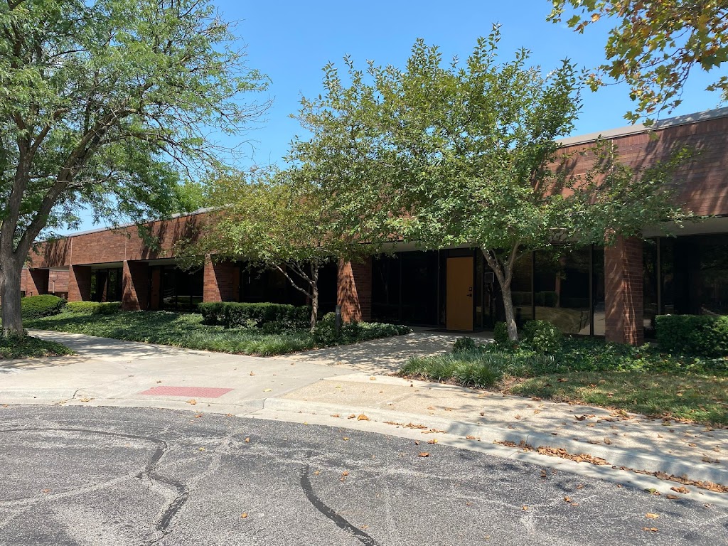 Grand Mere Restaurant Group | restaurant | 10880 Benson Dr Unit 2320, Overland Park, KS 66210, USA | 9133838177 OR +1 913-383-8177