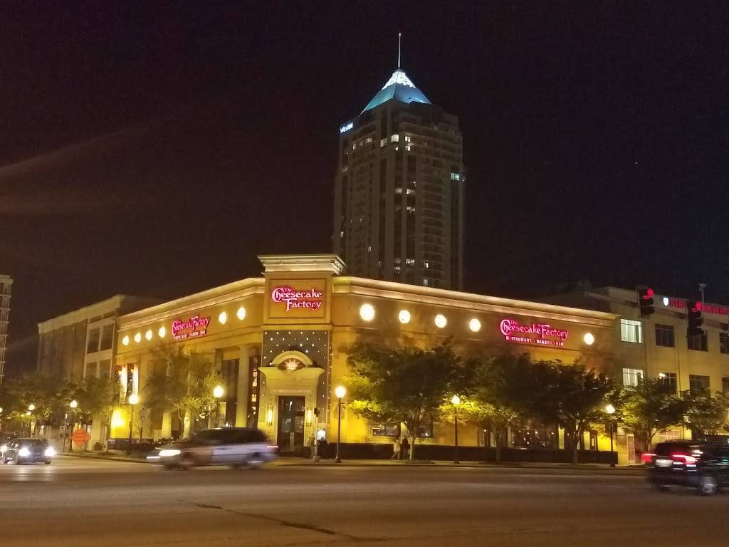 P.F. Changs | meal takeaway | 4551 Virginia Beach Blvd, Virginia Beach, VA 23462, USA | 7574739028 OR +1 757-473-9028