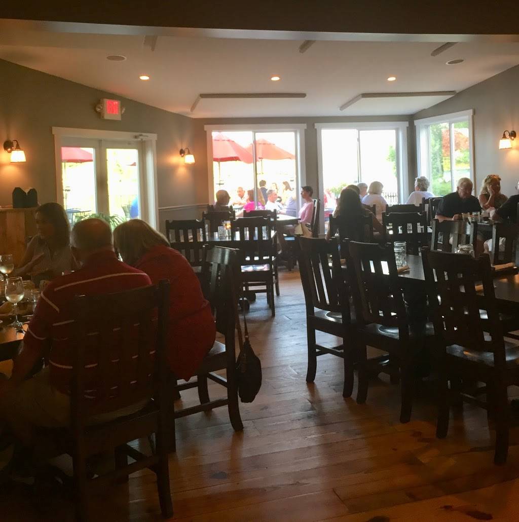 Jakes on the Water | restaurant | 5726 NY-56, Potsdam, NY 13676, USA | 3152749300 OR +1 315-274-9300