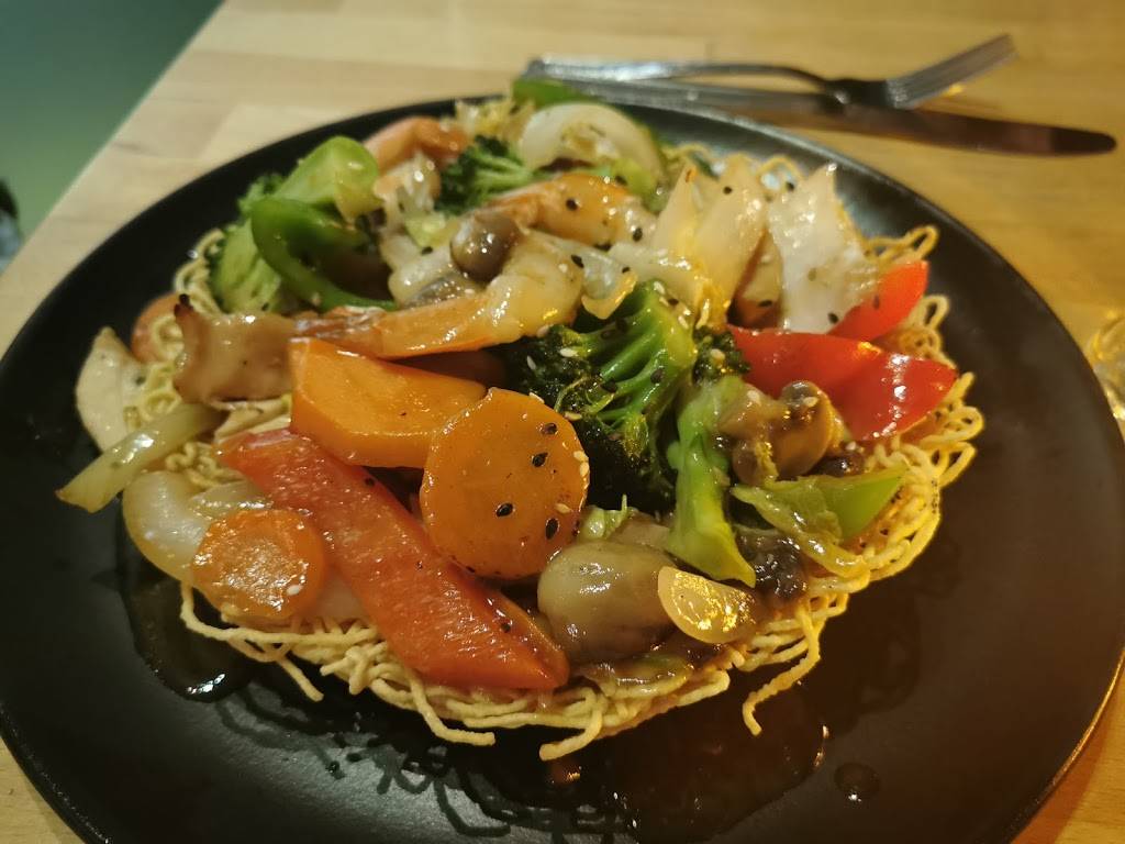 Koh Tao | restaurant | 377 Boulevard Sir-Wilfrid-Laurier, Mont-Saint-Hilaire, QC J3H 3P1, Canada | 4504648883 OR +1 450-464-8883