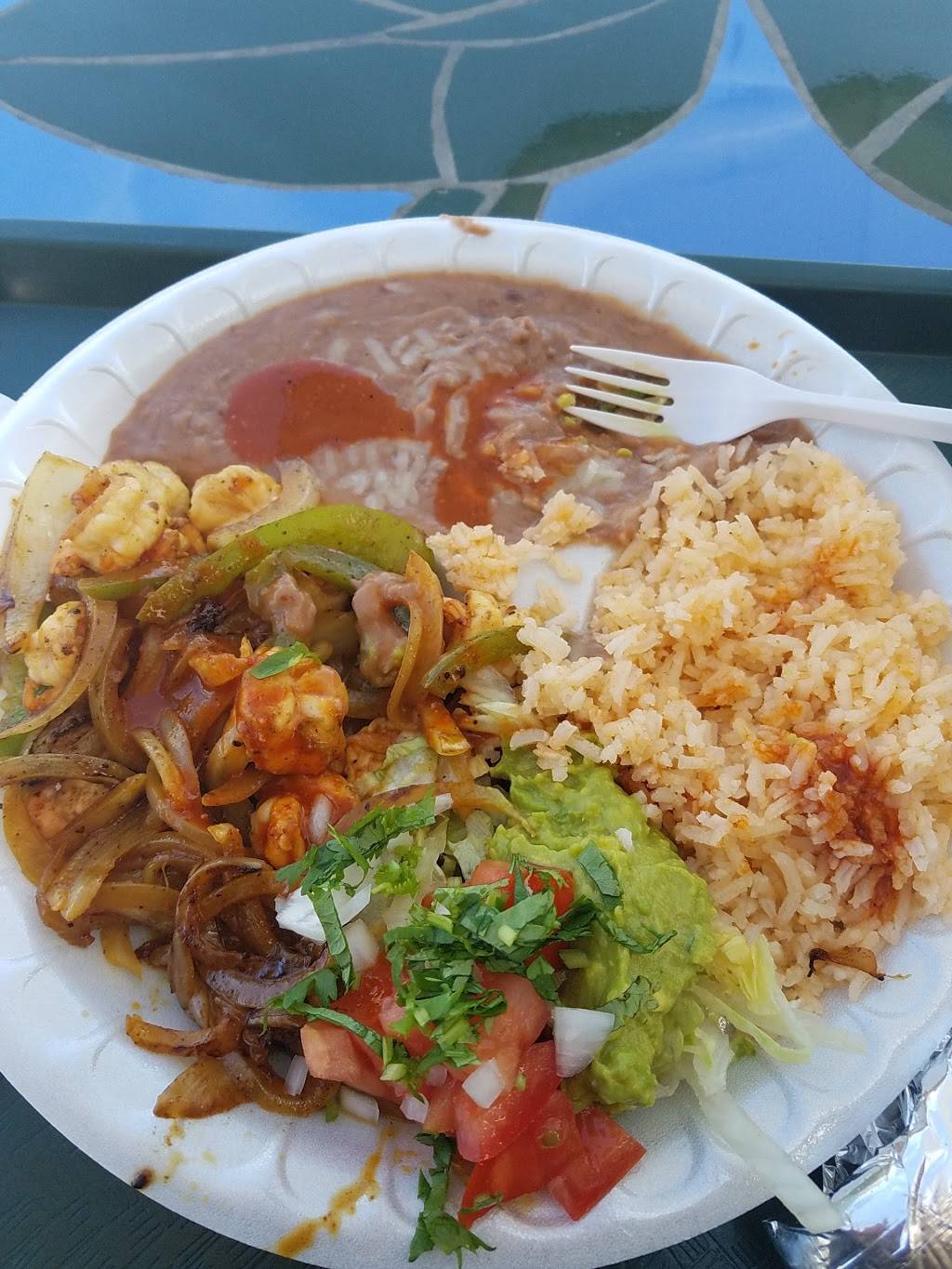 San Martin Fresh Mexican Grill | restaurant | 2770 E Main St, Ventura, CA 93003, USA | 8056438950 OR +1 805-643-8950