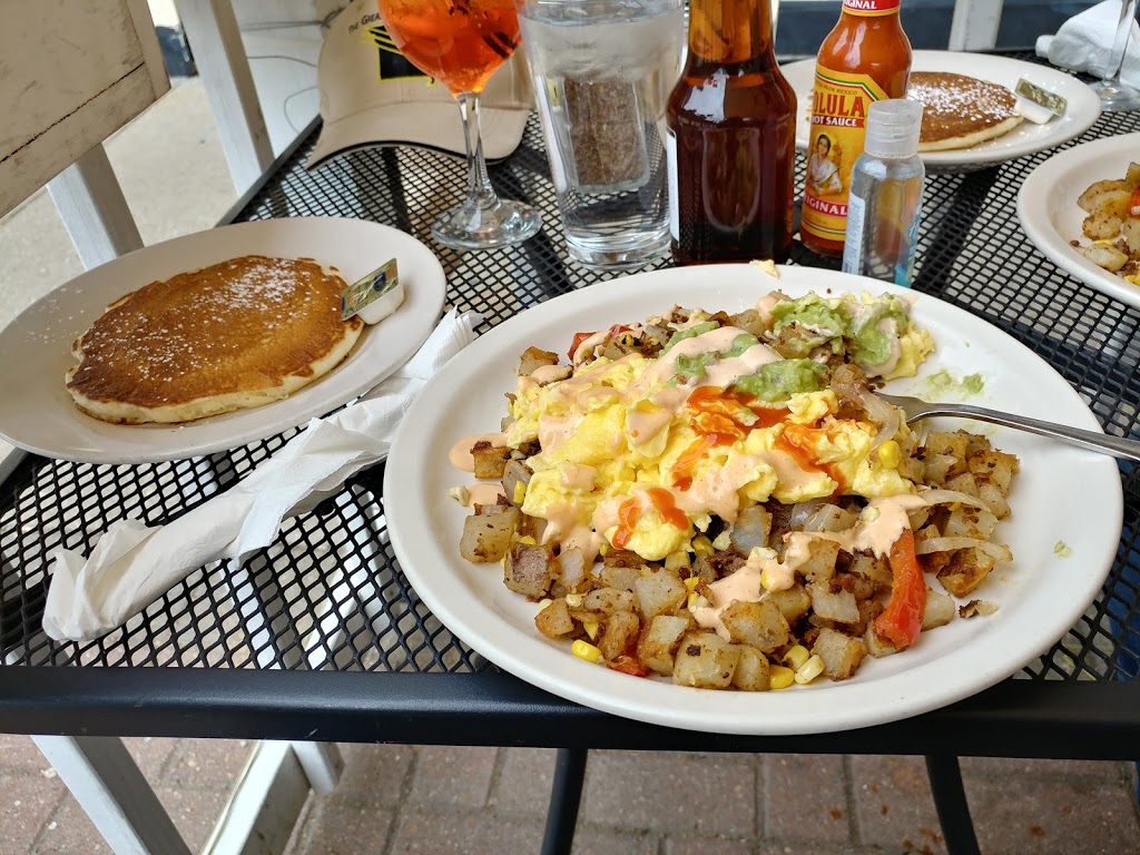 Breakfast House | restaurant | 3001 N Ashland Ave, Chicago, IL 60657, USA | 7736665522 OR +1 773-666-5522