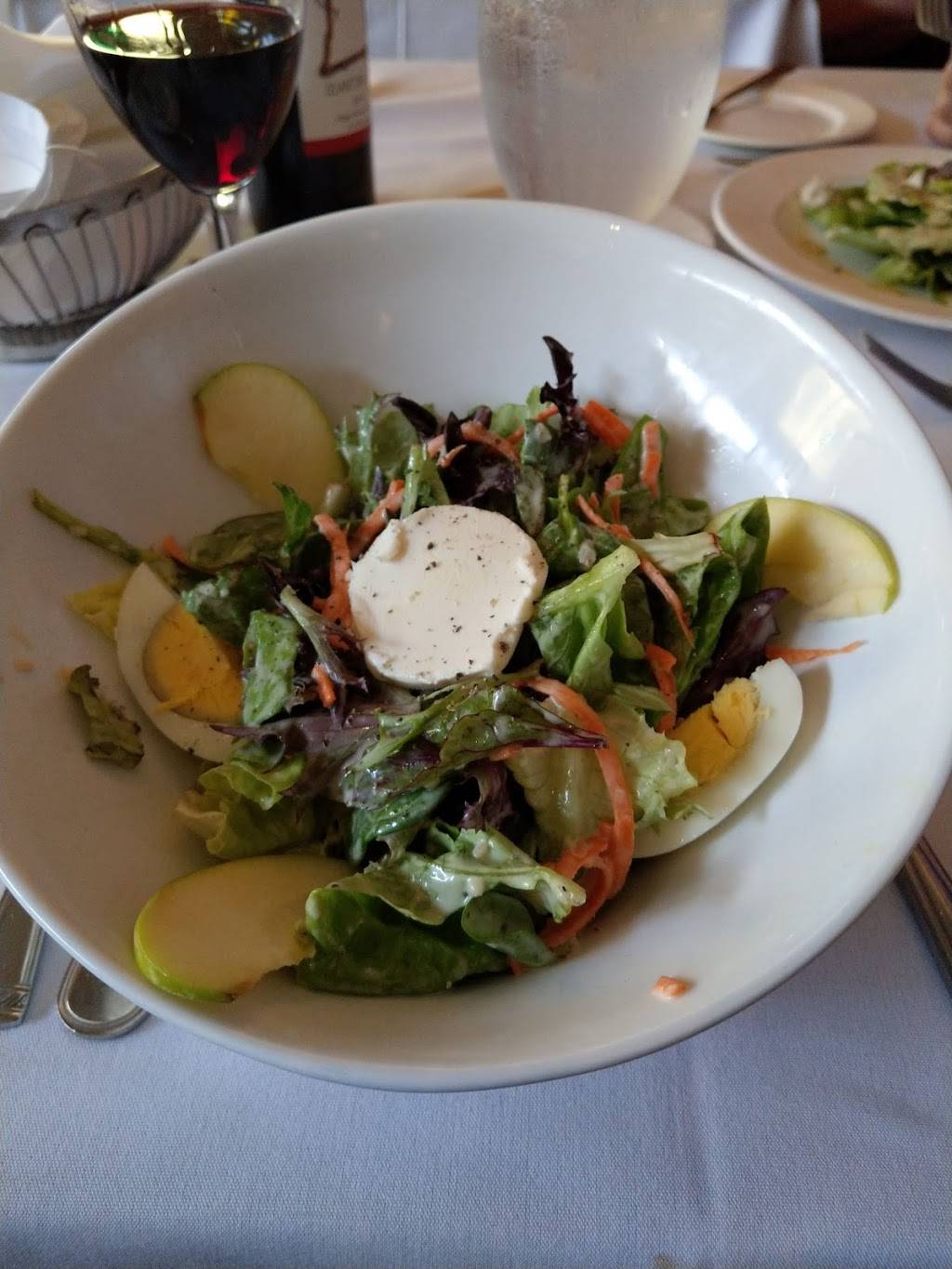 Le Coq Au Vin | restaurant | 4800 S Orange Ave, Orlando, FL 32806, USA | 4078516980 OR +1 407-851-6980