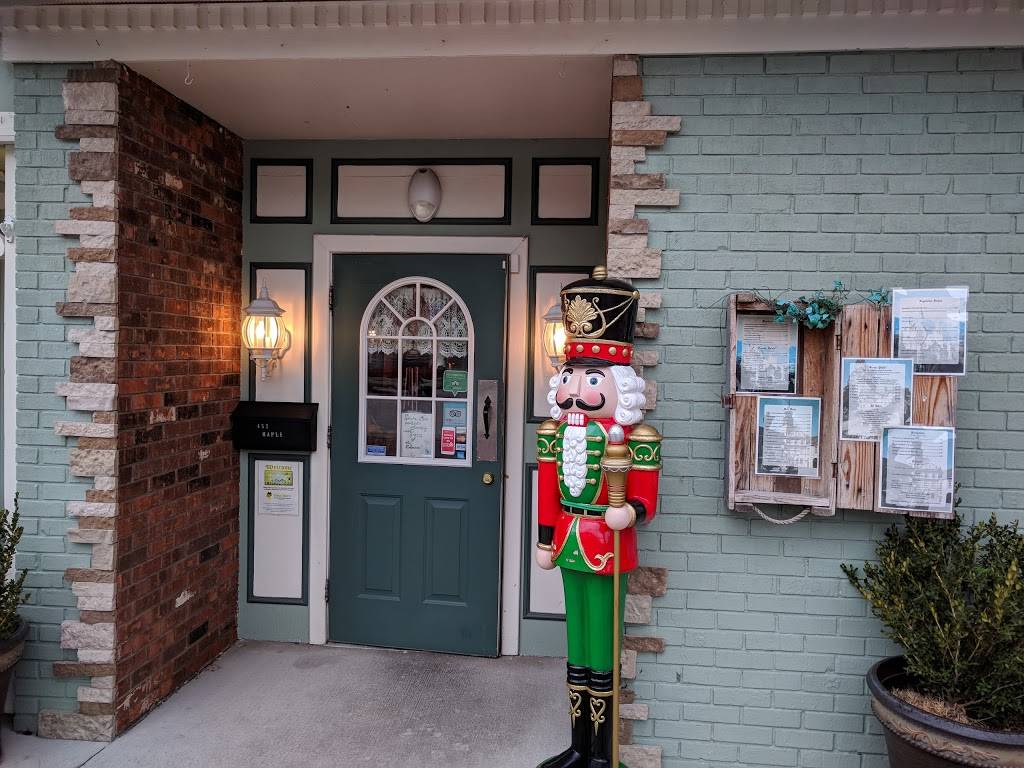 German Café | bakery | 452 S Maple St, French Lick, IN 47432, USA | 8129361111 OR +1 812-936-1111