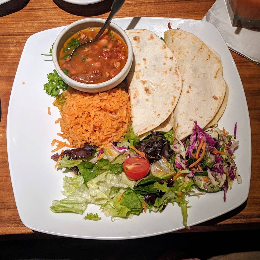 Menas Grill Tex Mex Cantina | restaurant | 2500 Lakeside Pkwy Suite110, Flower Mound, TX 75022, USA | 2142859900 OR +1 214-285-9900