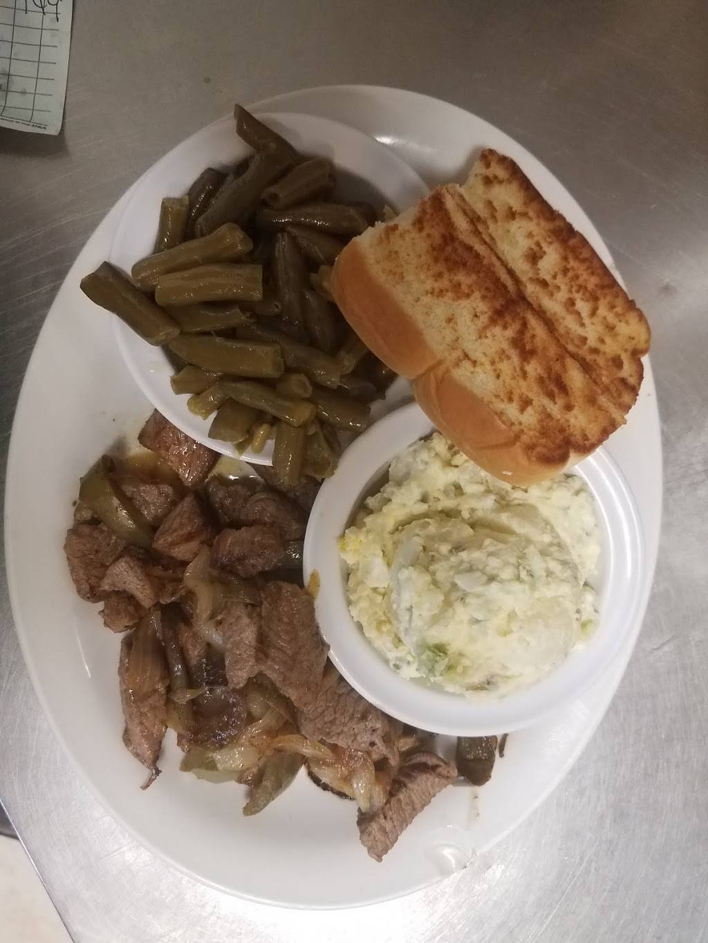 Darwins | restaurant | 2840 Hoots Rd, Hamptonville, NC 27020, USA | 3364682212 OR +1 336-468-2212