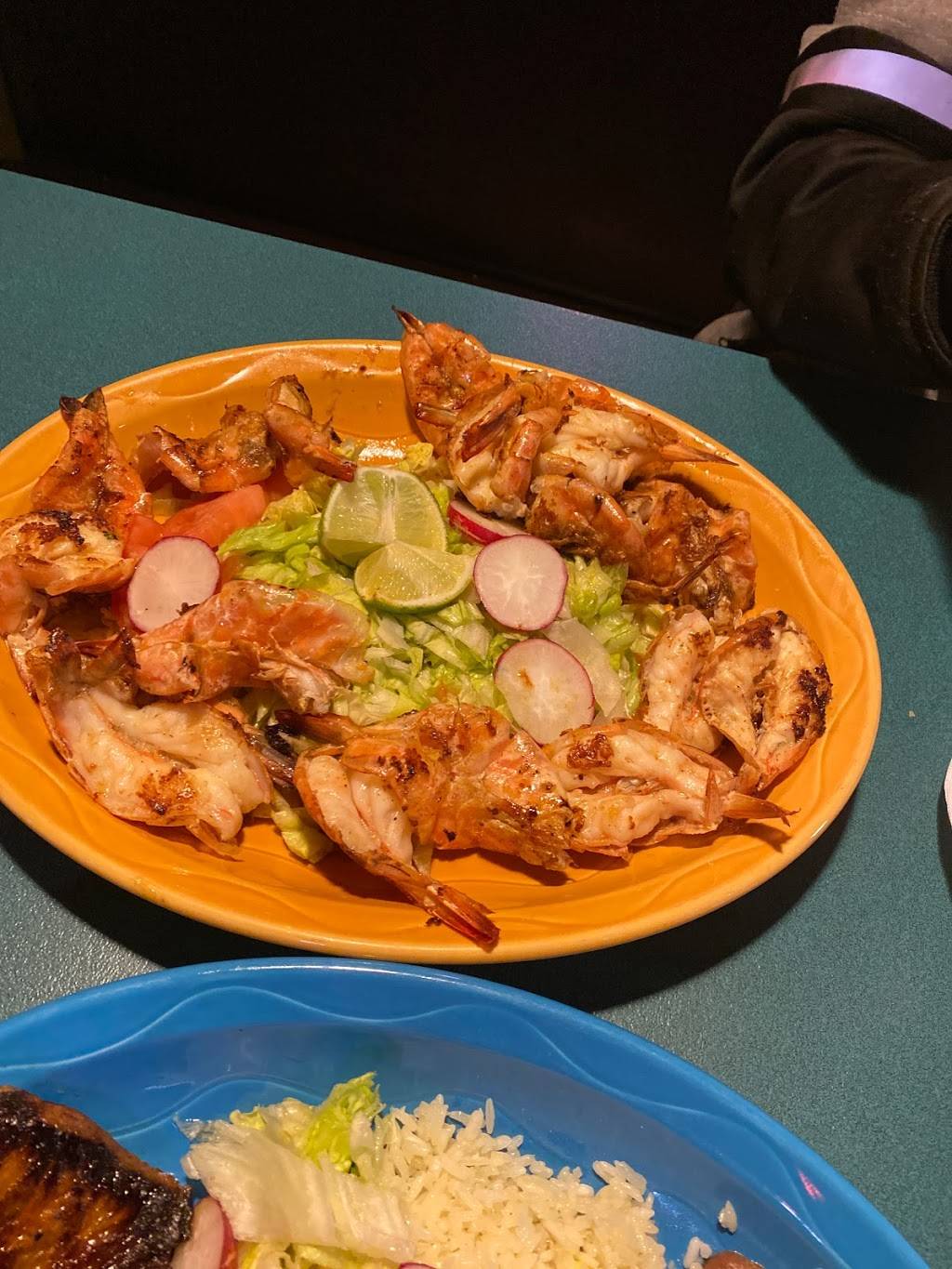 Costa El Sol | restaurant | 4454 S 84th St, Omaha, NE 68127, USA | 4025961978 OR +1 402-596-1978