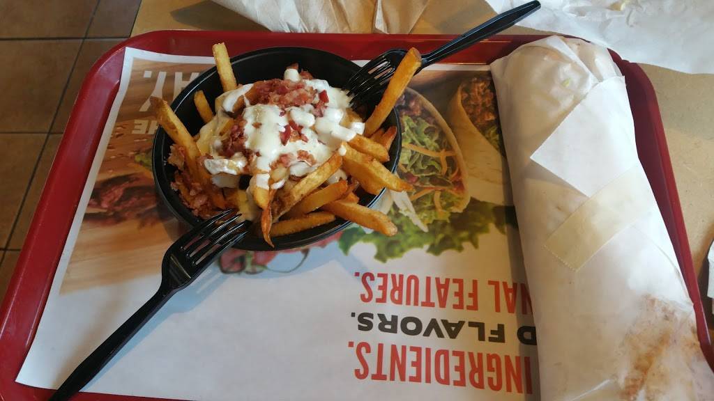 Steak Escape and Taco Johns | meal takeaway | 5910 Neal Ave N, Oak Park Heights, MN 55082, USA | 6514397771 OR +1 651-439-7771