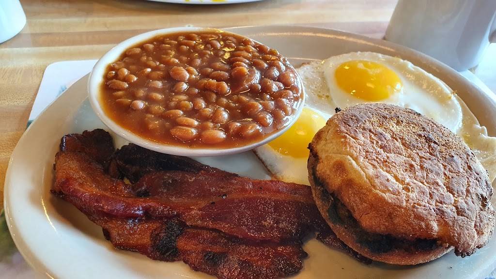 Mainely Meat BBQ on Dreamwood Hill | restaurant | 369 ME-3, Bar Harbor, ME 04609, USA | 2072881100 OR +1 207-288-1100