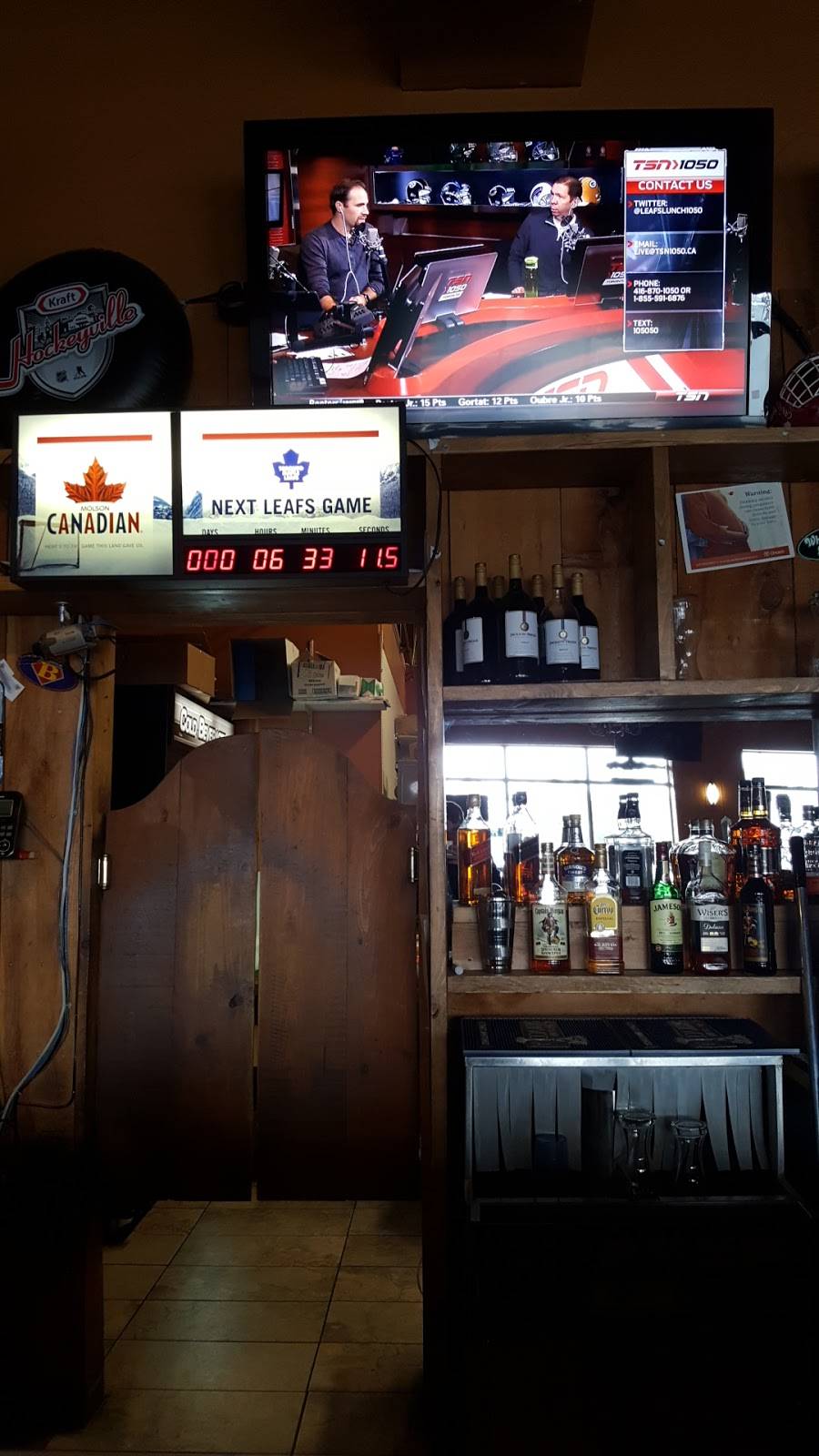 Wild Wing | restaurant | 1070 Innisfil Beach Rd #2, Innisfil, ON L9S 4T9, Canada | 7054318325 OR +1 705-431-8325