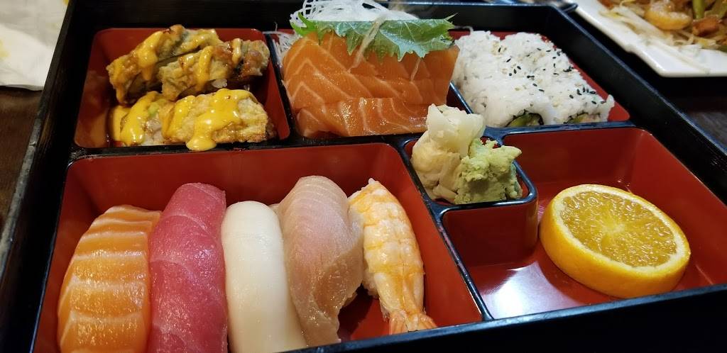 Bluefin Sushi and Thai Restaurant | restaurant | 3211 Encinal Ave, Alameda, CA 94501, USA | 5105221269 OR +1 510-522-1269