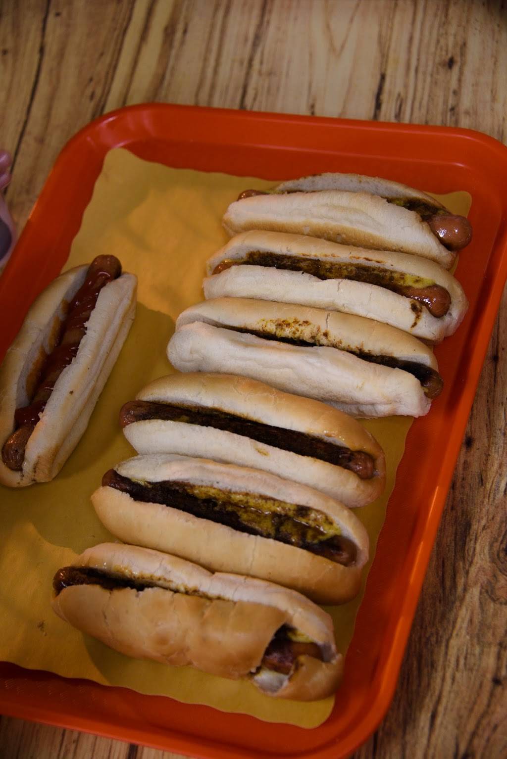 Yoccos The Hot Dog King | restaurant | 225 PA-100, Allentown, PA 18106, USA | 6103983939 OR +1 610-398-3939