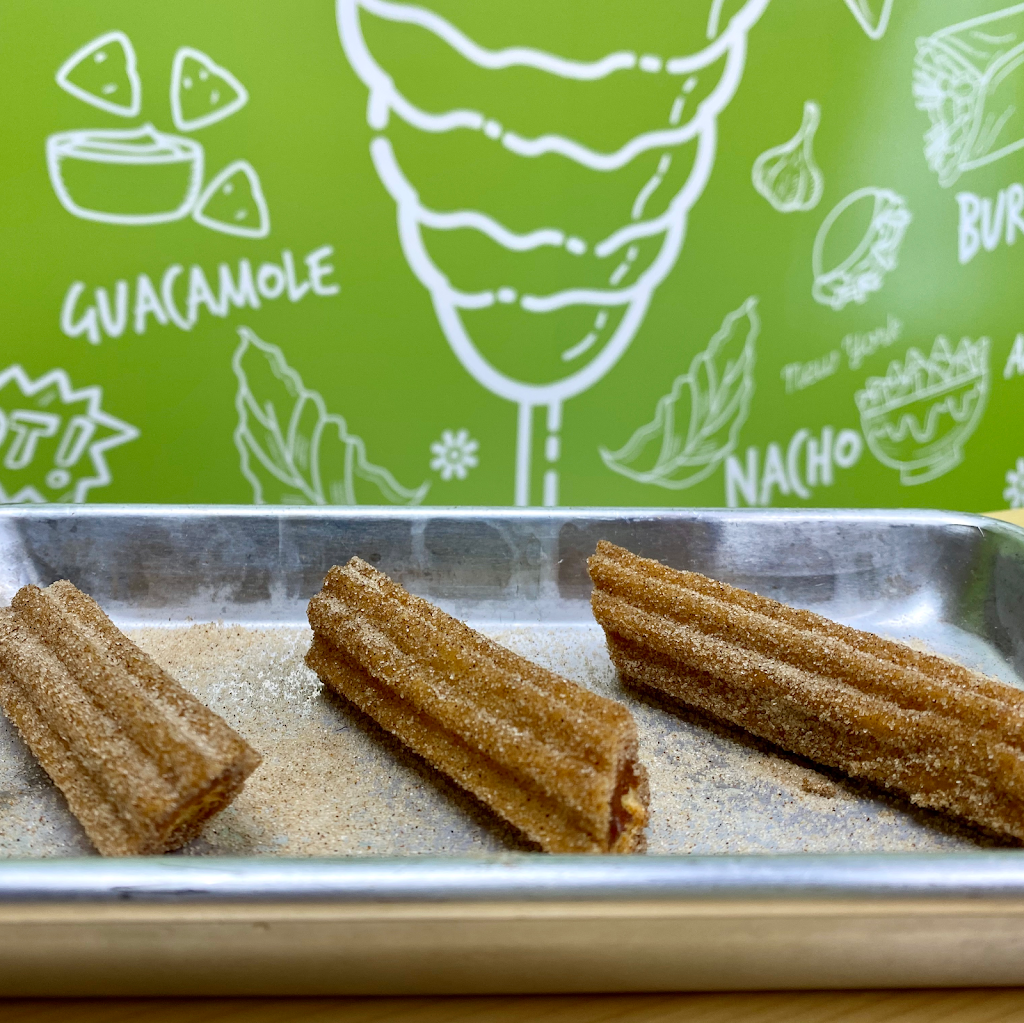 La Taqueria | restaurant | 145 Levittown Pkwy, Hicksville, NY 11801, USA | 5165957678 OR +1 516-595-7678