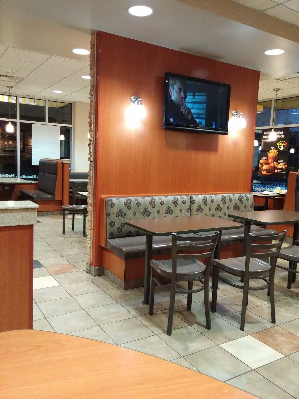 McDonalds | cafe | 6900 N Western Ave, Chicago, IL 60645, USA | 7732746151 OR +1 773-274-6151