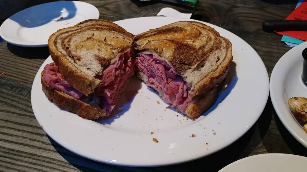 Sybergs St. Peters | restaurant | 5856 Suemandy Dr, St Peters, MO 63376, USA | 6363877477 OR +1 636-387-7477