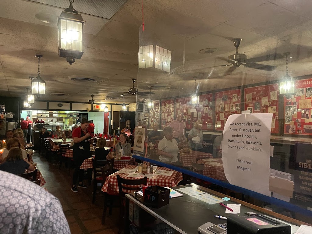 Luigis Italian Restaurant | restaurant | 111 N Big Spring St, Midland, TX 79701, USA | 4326836363 OR +1 432-683-6363