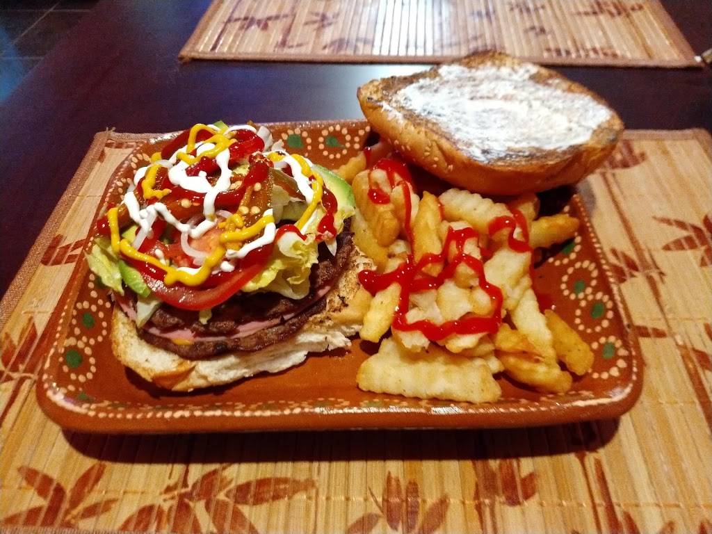 Rosticería y Antojitos Doña Vero | restaurant | Las Torres Parte Baja, Las Torres, 22470 Tijuana, B.C., Mexico | 016645898021 OR +52 664 589 8021