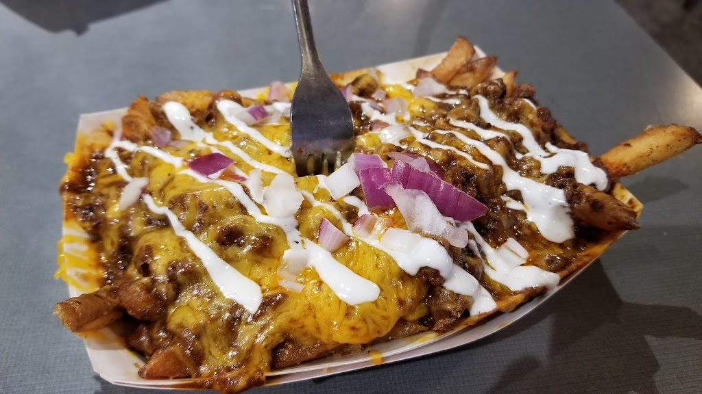 Smittys Garage Burgers and Beer | restaurant | 7610 Dodge St, Omaha, NE 68114, USA | 4026144949 OR +1 402-614-4949