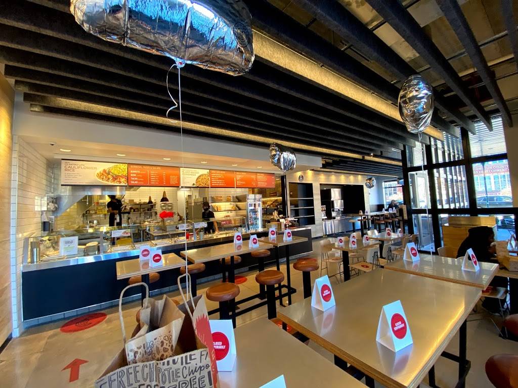 Chipotle Mexican Grill | restaurant | 20 Cherokee Blvd Unit 112, Chattanooga, TN 37405, USA | 4238051063 OR +1 423-805-1063