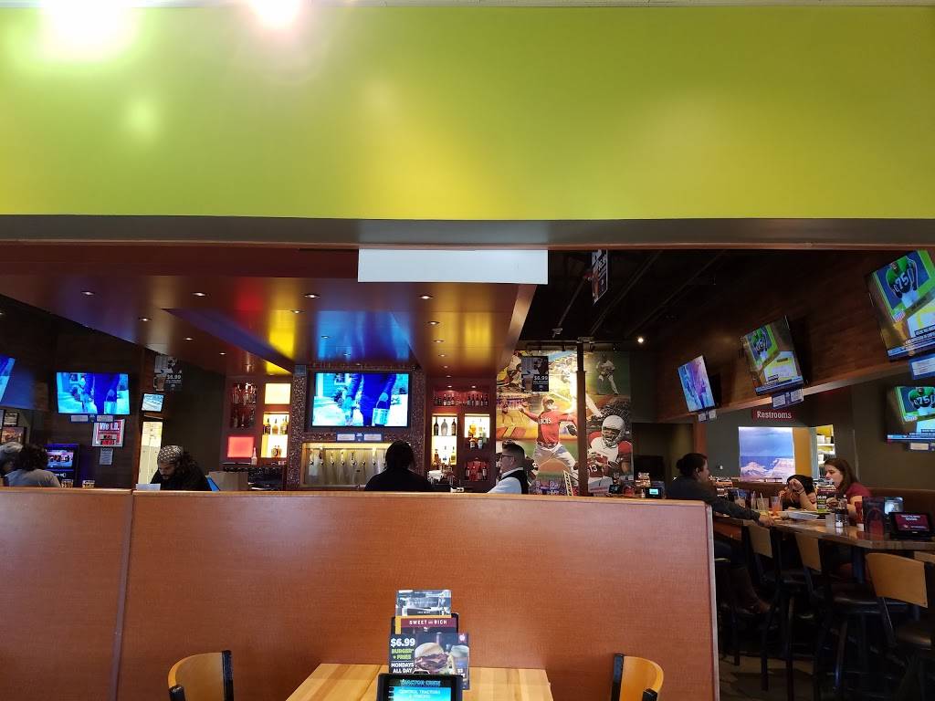 Applebees Grill + Bar | restaurant | 2651 N 75th Ave, Phoenix, AZ 85035, USA | 6238498895 OR +1 623-849-8895