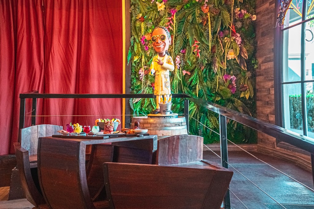 Take The Bait Seafood Bar | restaurant | 7319 Clairemont Mesa Blvd, San Diego, CA 92111, USA | 8582950639 OR +1 858-295-0639