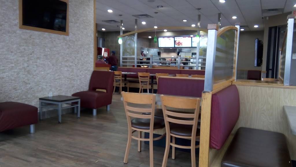Wendys | restaurant | 891 N Earl Rudder Fwy, Bryan, TX 77802, USA | 9797766042 OR +1 979-776-6042