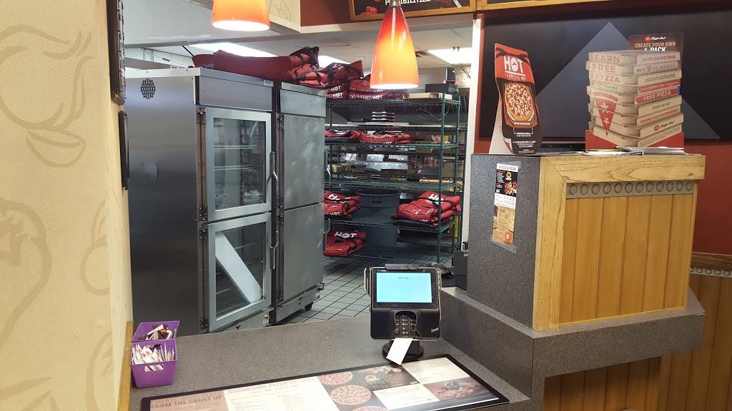 Pizza Hut | meal takeaway | 4100 S Broadway, Englewood, CO 80113, USA | 3037628000 OR +1 303-762-8000