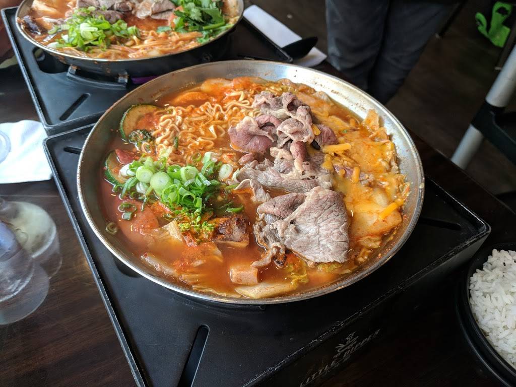 Little Dipper Hot Pot- Rockville | restaurant | 101 Gibbs St Unit A, Rockville, MD 20850, USA | 3016057321 OR +1 301-605-7321