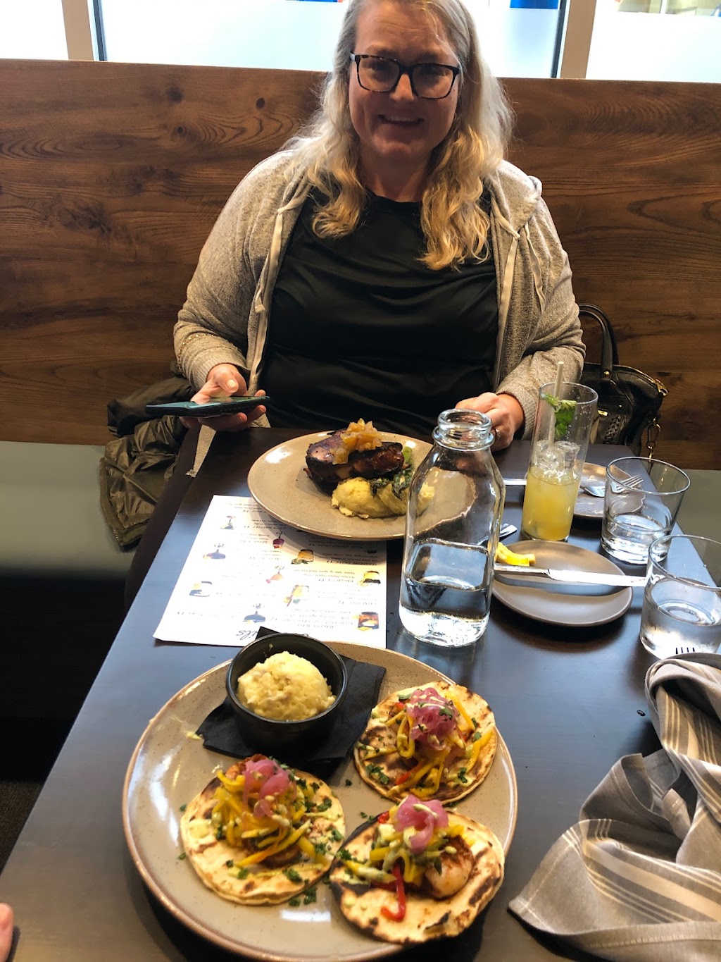 Charred Hanover | restaurant | 9325 Chamberlayne Rd, Mechanicsville, VA 23116, USA | 8047890403 OR +1 804-789-0403