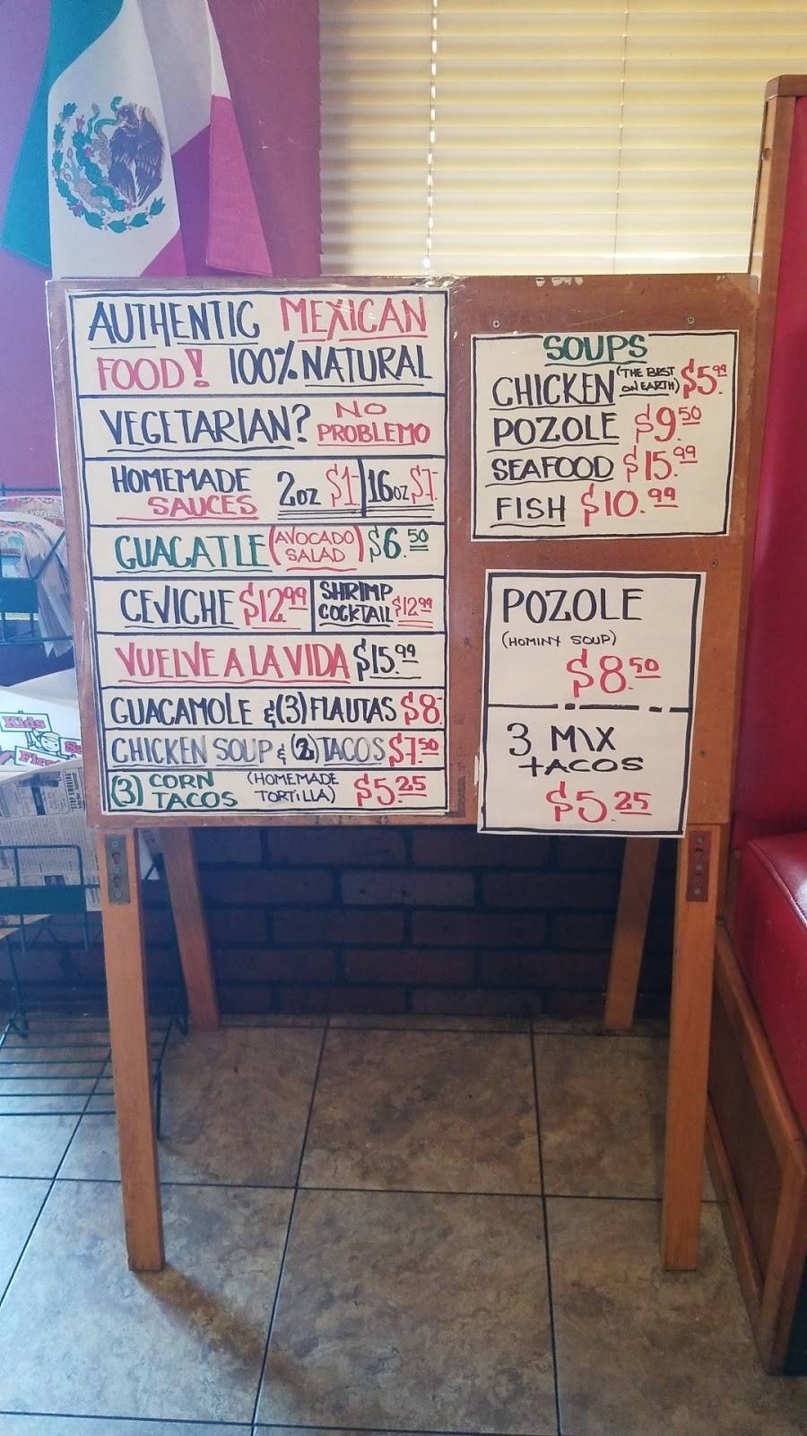 El Korita | restaurant | 256 W Ardice Ave, Eustis, FL 32726, USA | 3524830355 OR +1 352-483-0355