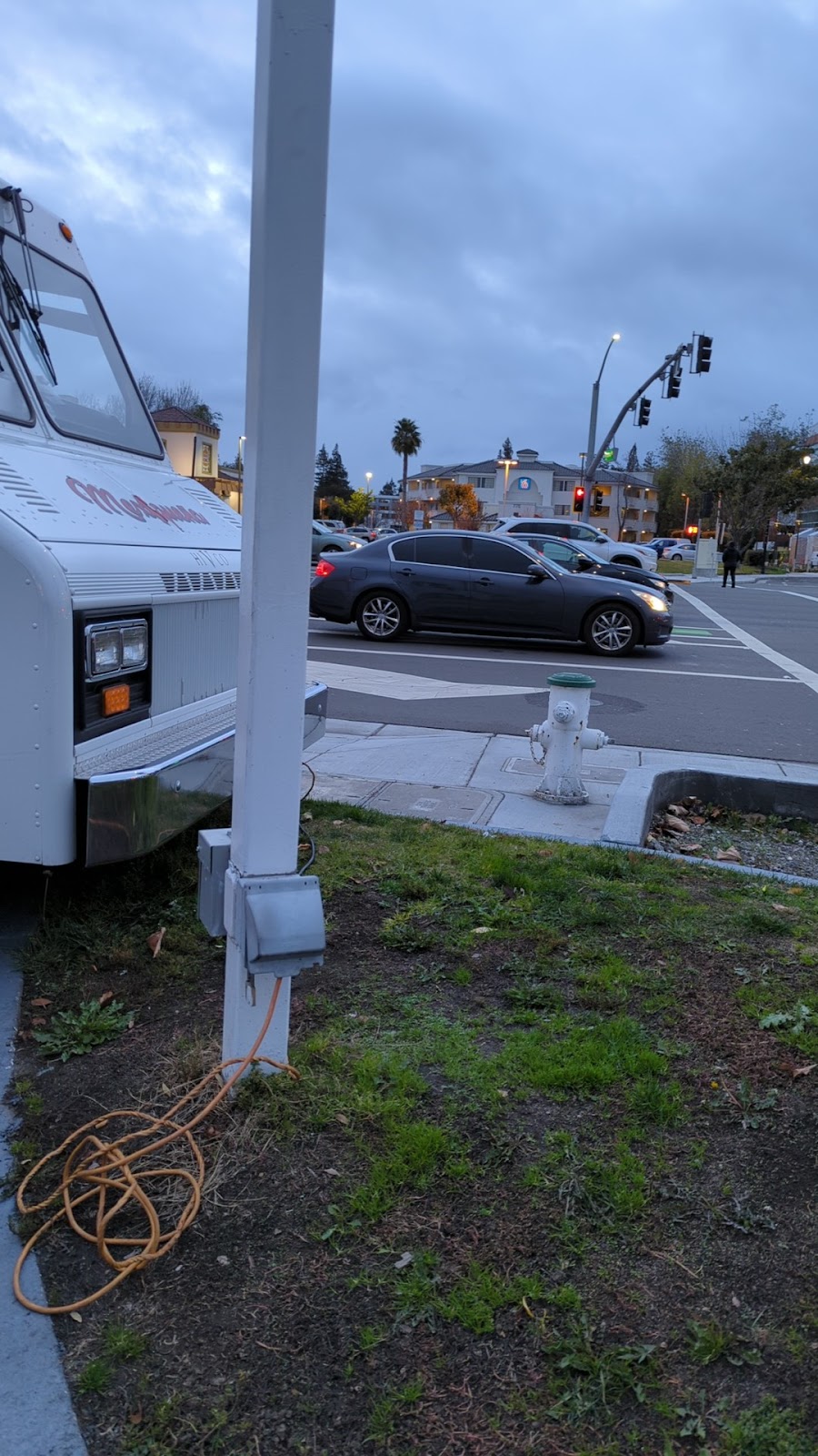 Mexiqueña | restaurant | 776 N Mathilda Ave, Sunnyvale, CA 94085, USA | 4088360129 OR +1 408-836-0129