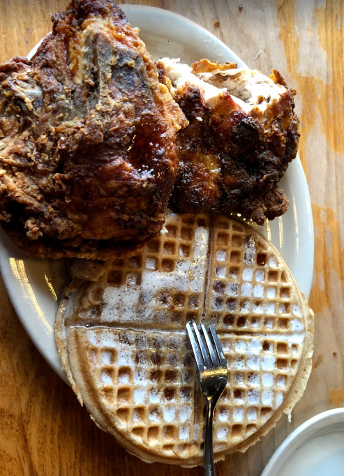 Lo-Los Chicken & Waffles | restaurant | 1220 S Central Ave, Phoenix, AZ 85003, USA | 6023401304 OR +1 602-340-1304