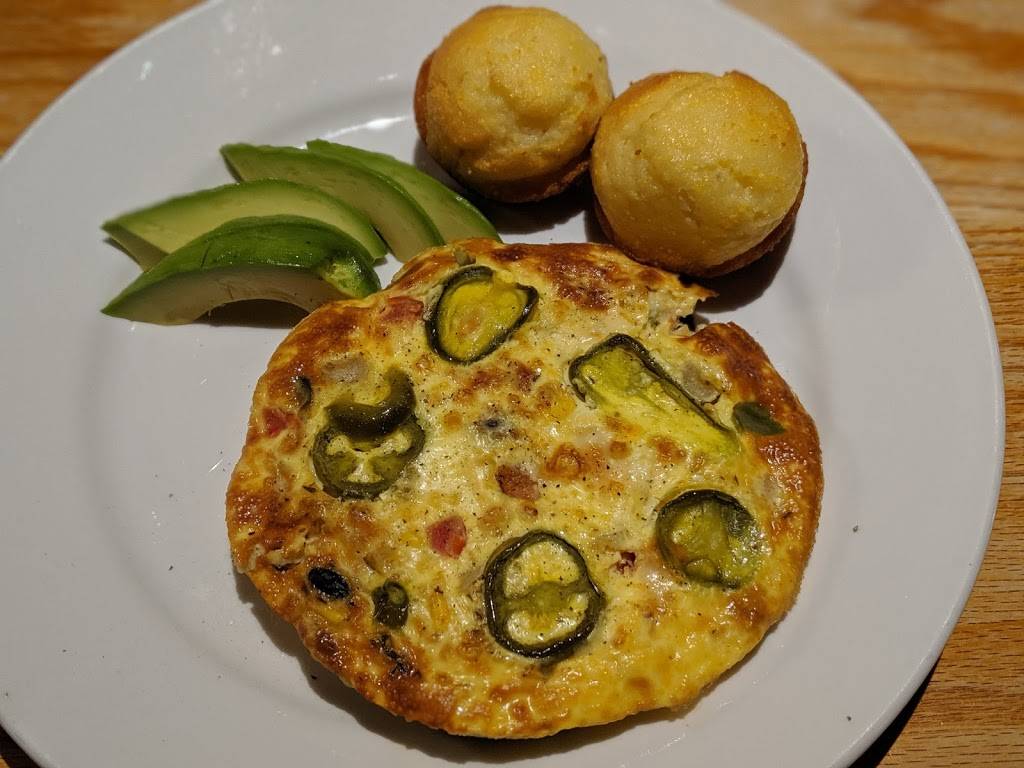 Hearth n Kettle Hyannis | restaurant | 1225 Iyannough Rd #3, Hyannis, MA 02601, USA | 5085682935 OR +1 508-568-2935