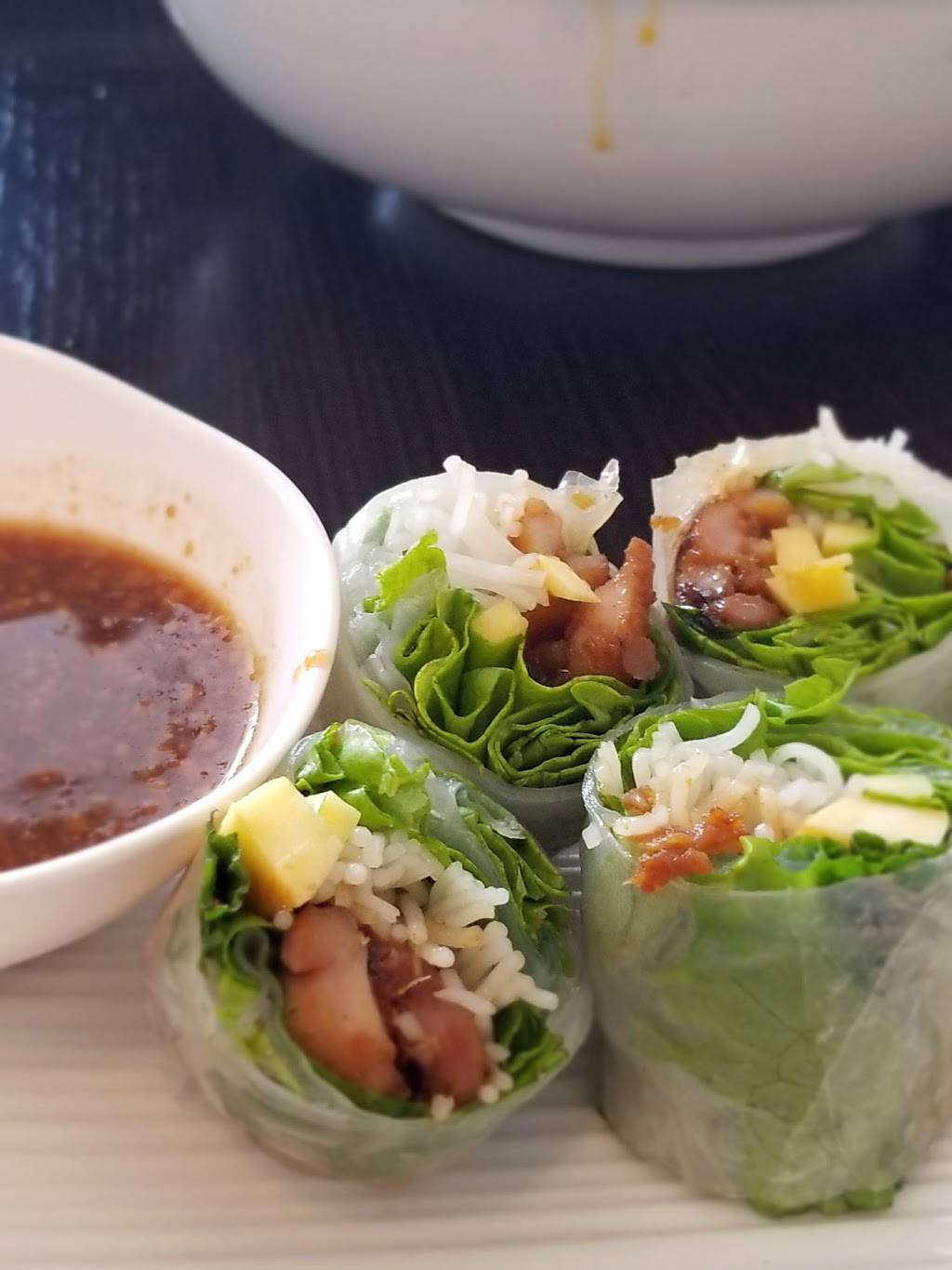 Little Coxwell Restaurant | restaurant | 986 Coxwell Ave, East York, ON M4C 3G5, Canada | 4169162565 OR +1 416-916-2565