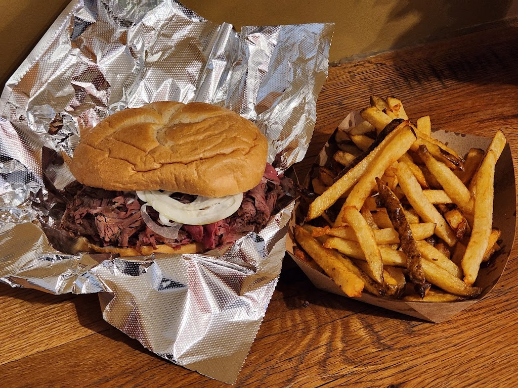 4 House Pit Beef | restaurant | 821 Frederick Rd, Catonsville, MD 21228, USA | 4436365317 OR +1 443-636-5317