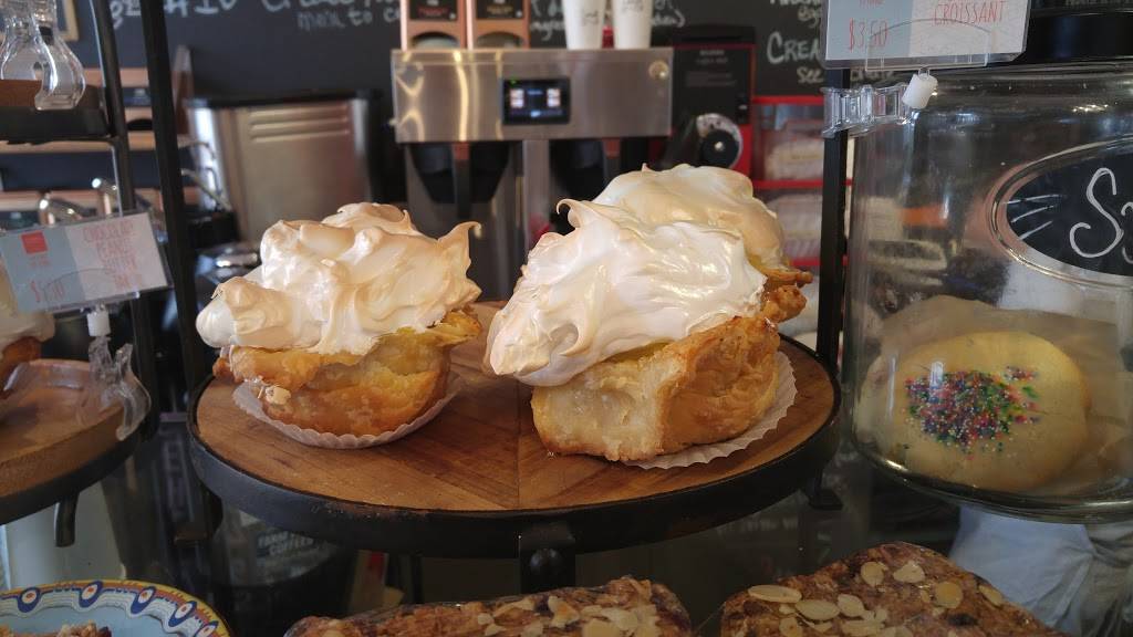 Connies Bakery | bakery | Aquarium Mall, 205 Commercial St, Provincetown, MA 02657, USA | 5084872167 OR +1 508-487-2167