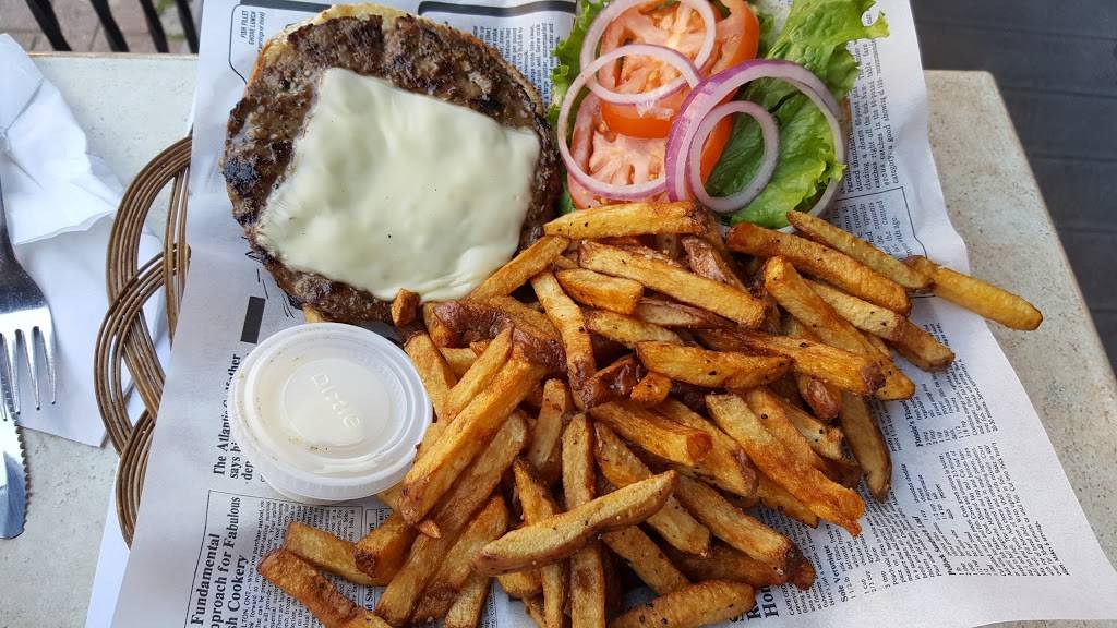 Resto-Pub Le Bouffon | restaurant | 485 Avenue Sainte-Anne, Saint-Hyacinthe, QC J2S 5G3, Canada | 4507789915 OR +1 450-778-9915